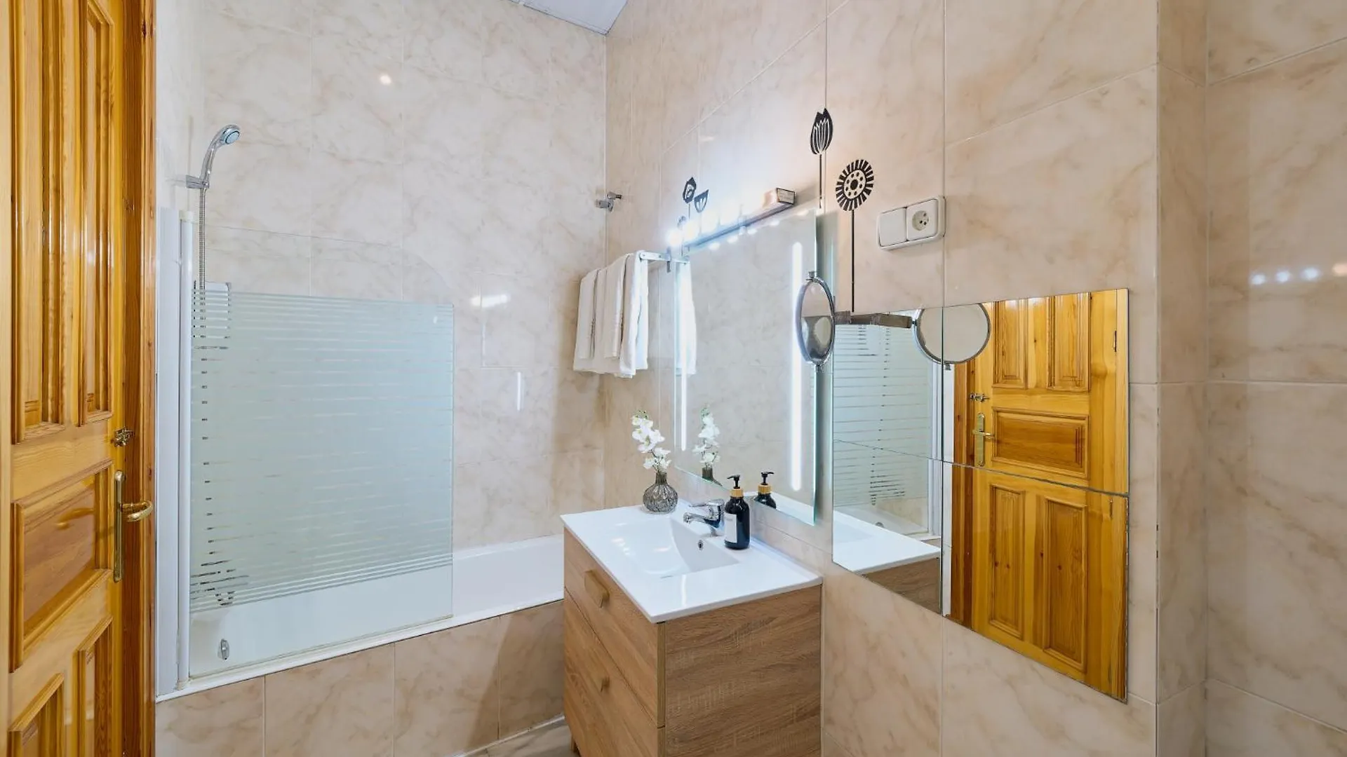 Apartment Boutique Suites Echegaray Malaga Spain
