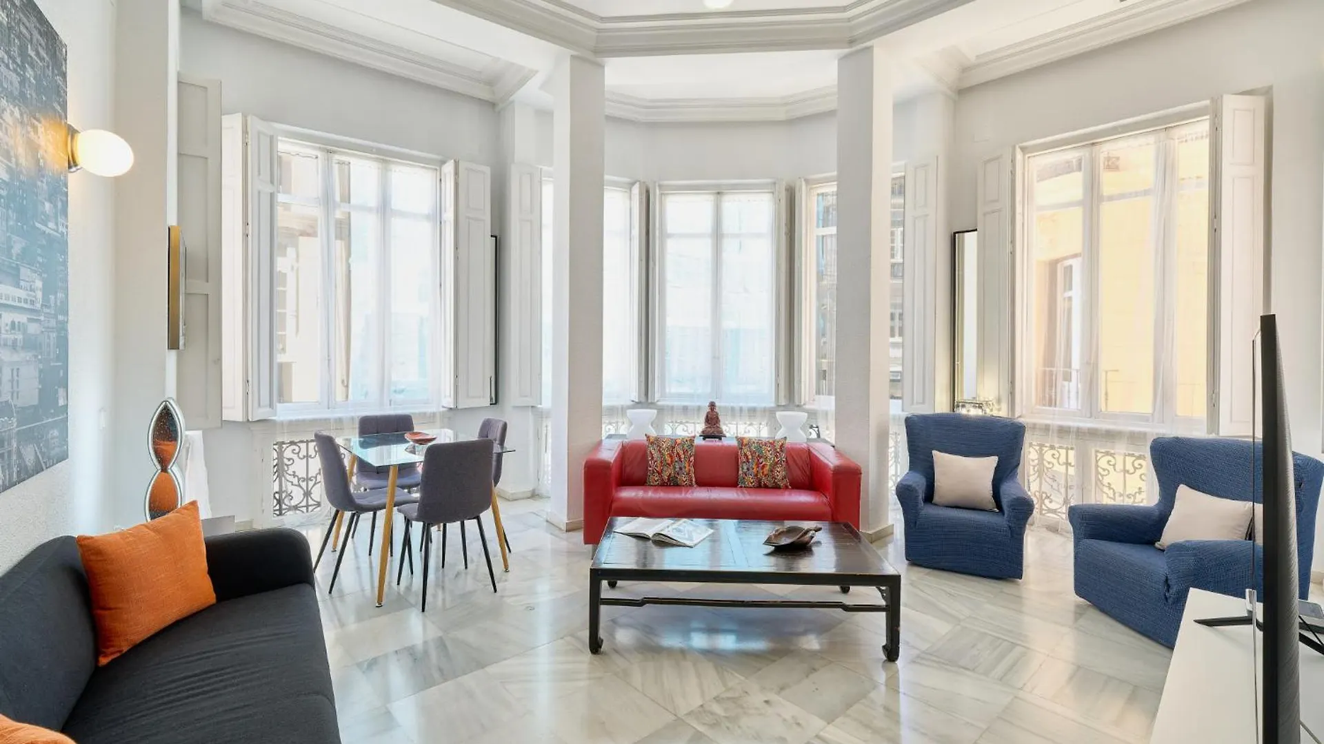 Boutique Suites Echegaray location
